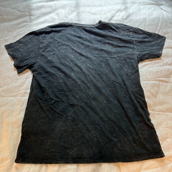 Hollister Women's Graphic Tee - Picture 5 of 5